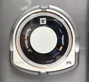 Spider-Man 3 Человек Паук 3 Английский язык ULES 00938 Видеоигра на диске PSP. Товар уцененный