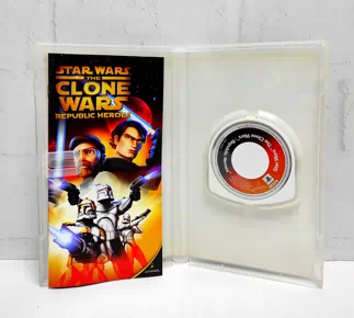 Star Wars: The Clone Wars - Republic Heroes Звёздные войны: Войны клонов Герои Республики Английский язык ULES 01284 Видеоигра на диске PSP. Товар уцененный