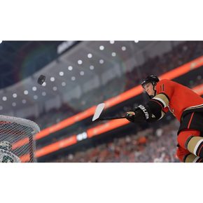 NHL 23 НХЛ 2023 Английский язык Видеоигра на диске Xbox Series X